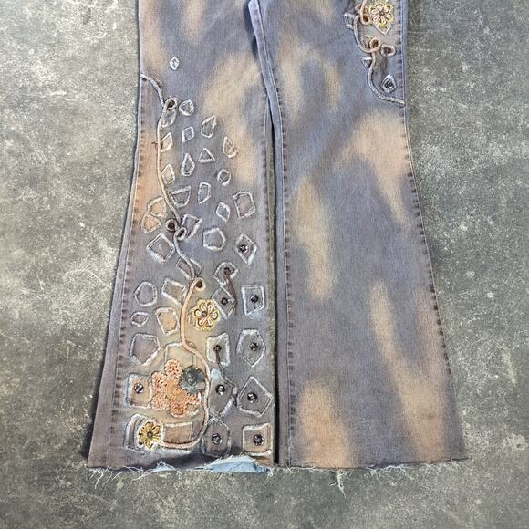 Do It Yourself Wide Leg Flare Jeans Womens 32 Tan Brown Embroidered Studded Y2K - Picture 3 of 9